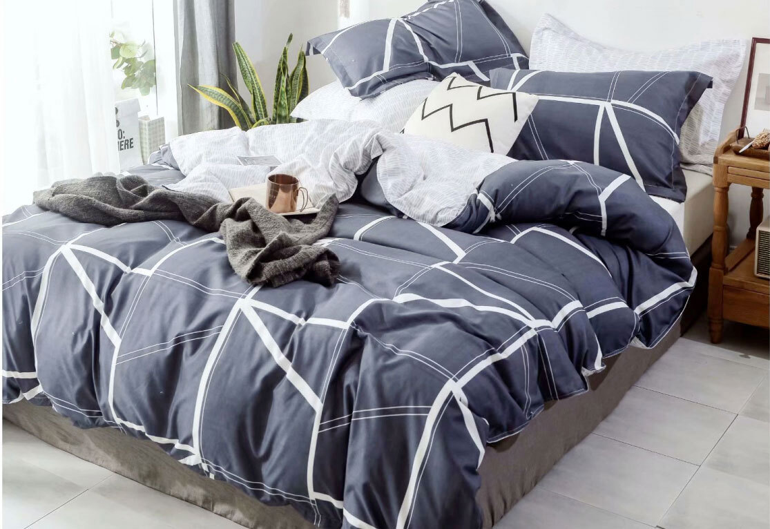Luxton 100 Cotton Hailey Navy Blue Quilt Cover Set