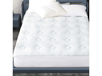 Luxton Memory Foam Mattress Topper with Cool Layer ( Queen size )