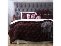 Park Avenue Medallion Cotton Vintage Washed Tufted Quilt Cover Set (Plum Colour)