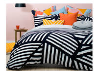 Queen Size Stella Quilt Cover Set / Black and off-white stripes 3pcs doona cover set