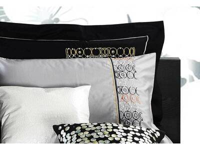Circles Miracle circle embroidery  European Pillowcase (twin) 65x65cm